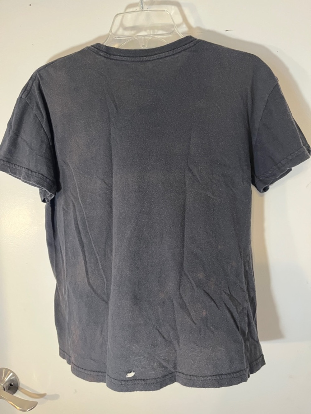 Def Leopard t-shirt, size medium, dark gray hundred percent cotton. - Picture 2 of 9